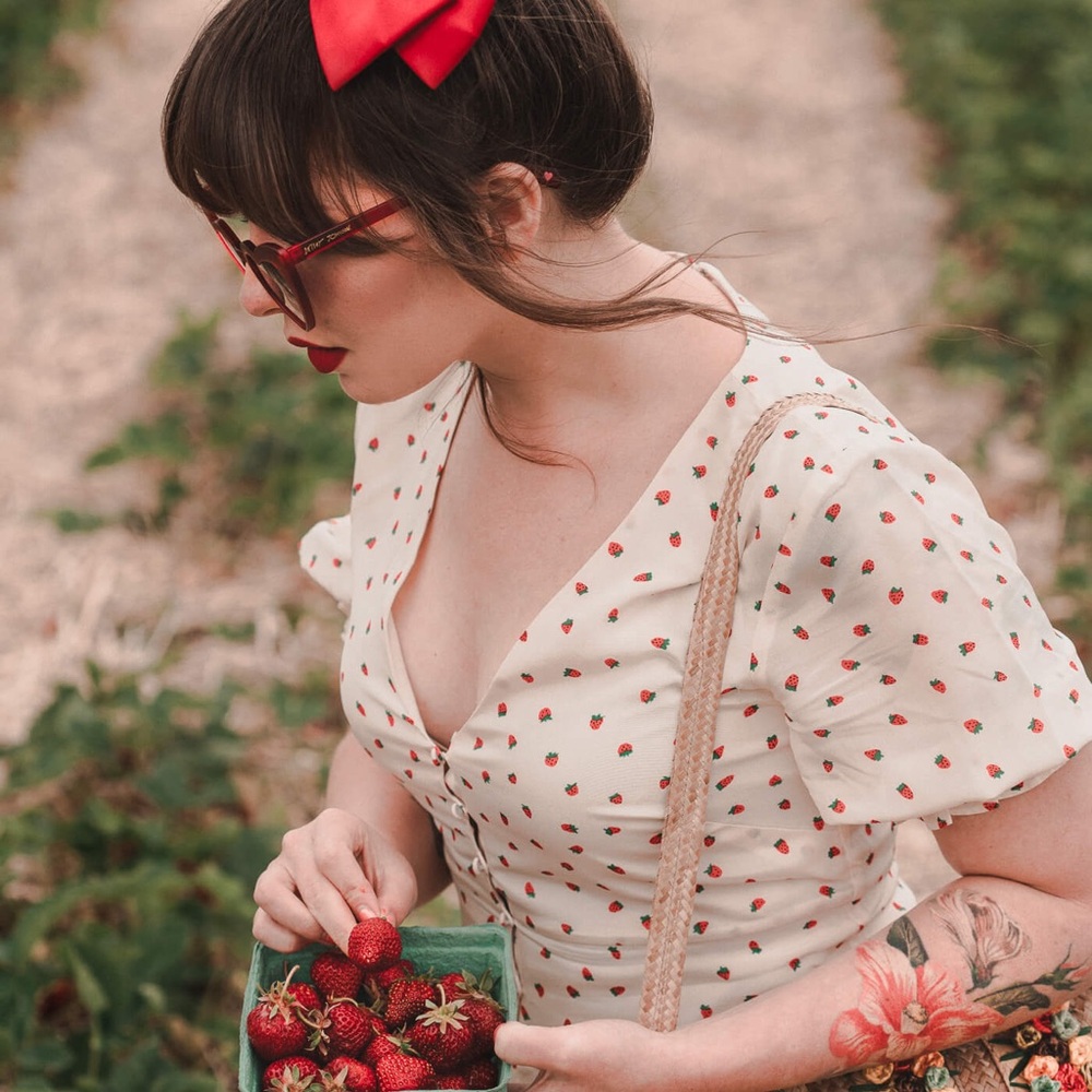 Madewell Silk Clover Button-Front Dress in Fresh Strawberries